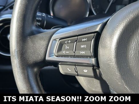 Used 2017 MAZDA MX-5 Miata RF Grand Touring image 19