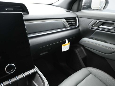 New 2026 GMC Terrain AT4 w/ Convenience Package III image 19