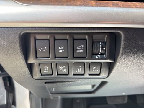 Used 2017 Subaru Outback 2.5i Limited image 24