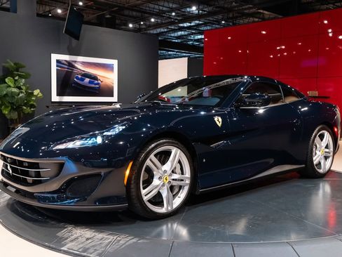 Used 2020 Ferrari Portofino image 49