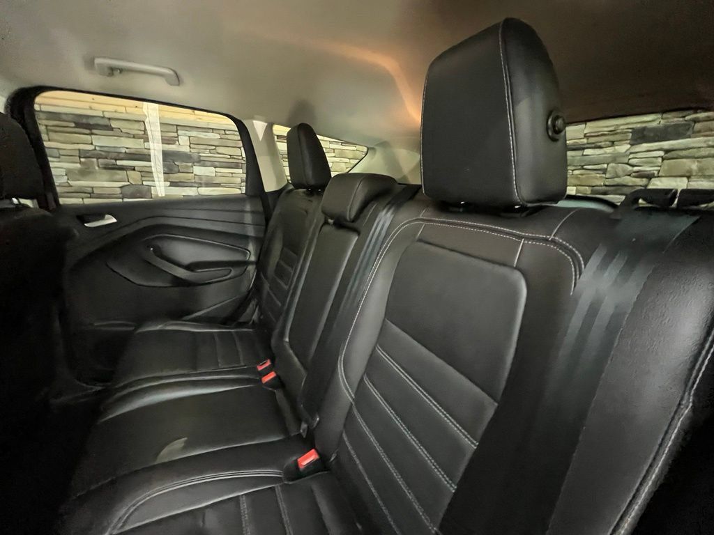 Used 2017 Ford Escape SE w/ SE Leather Comfort Package AWD/4WD image 45