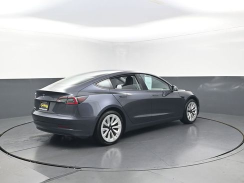 Used 2021 Tesla Model 3 Standard Range Plus RWD image 12