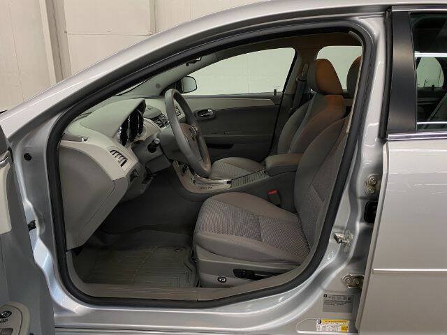 Used 2012 Chevrolet Malibu LS w/ LS Uplevel Package FWD image 10