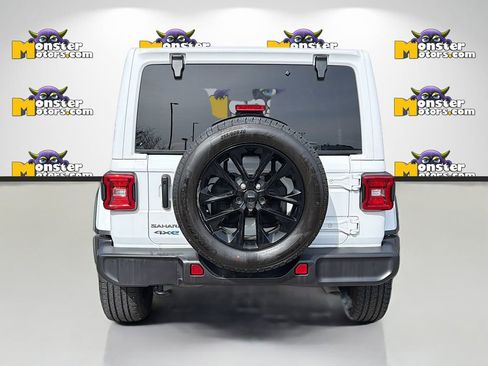 Used 2025 Jeep Wrangler Sahara 4xe image 6