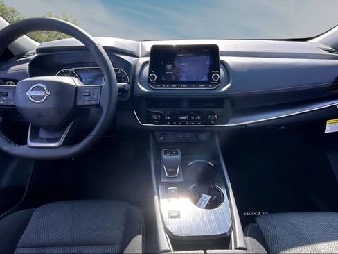 New 2026 Nissan Rogue SV FWD image 5