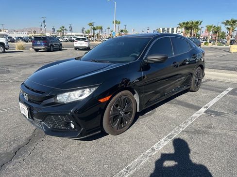 Used 2017 Honda Civic EX image 1