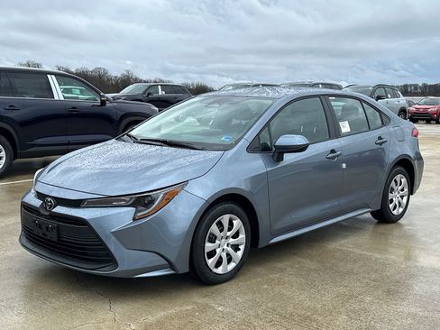 New 2026 Toyota Corolla LE image 2