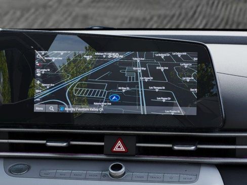 New 2026 Hyundai Elantra Limited FWD image 13