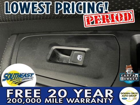 Used 2025 Volkswagen Atlas SE image 27