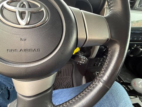 Used 2007 Toyota FJ Cruiser 4WD image 29