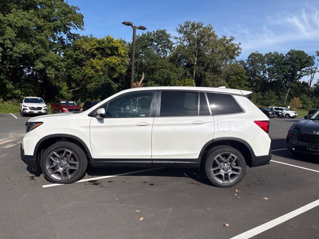 Used 2023 Honda Passport EX-L image 2