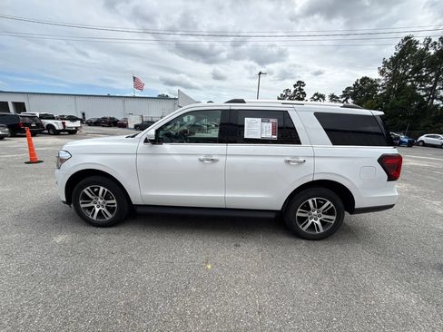 Used 2024 Ford Expedition Limited RWD image 5