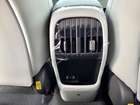New 2026 Hyundai Kona SEL Premium FWD image 13