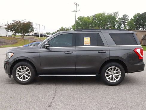 Used 2021 Ford Expedition XLT RWD image 4