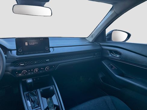 Certified 2025 Honda Accord SE image 22