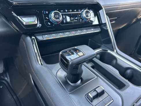 Used 2023 GMC Sierra 1500 AT4 w/ Technology Package AWD/4WD image 16
