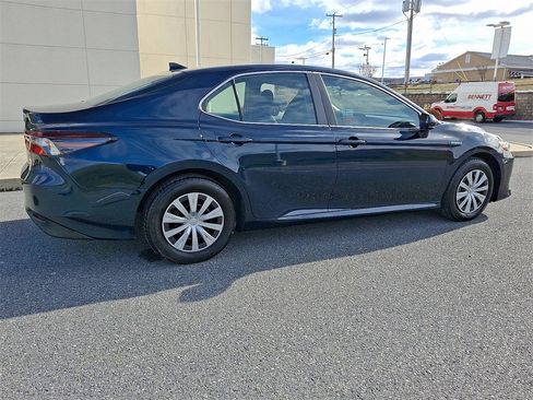 Certified 2021 Toyota Camry LE image 11