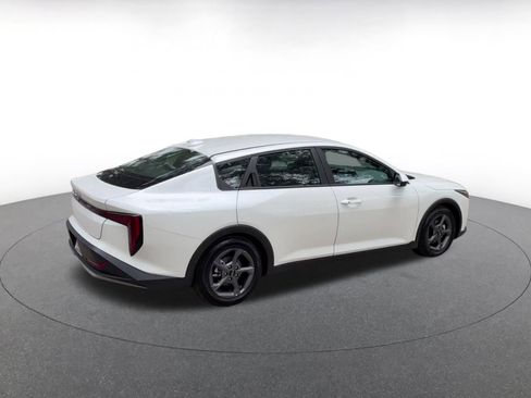 Used 2025 Kia K4 LXS FWD image 22