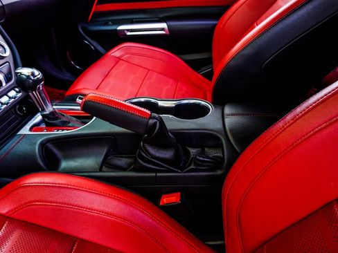 Used 2019 Ford Mustang GT Premium w/ Equipment Group 401A image 20