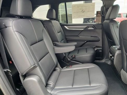 New 2026 GMC Acadia Elevation w/ Black Edition AWD/4WD image 19