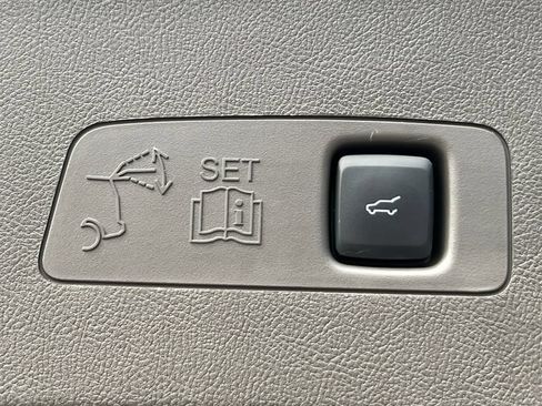 Used 2021 Lincoln Corsair AWD image 35