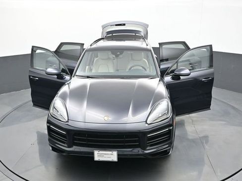Certified 2021 Porsche Cayenne GTS AWD/4WD image 32