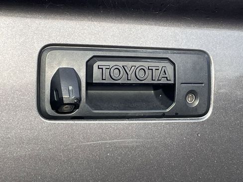 Used 2015 Toyota Tundra SR5 image 37