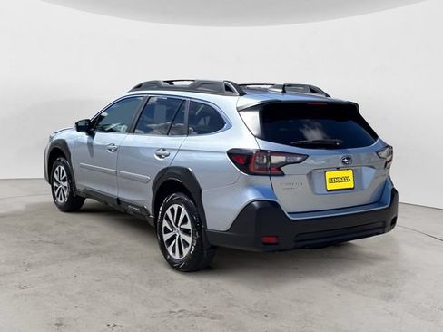 Certified 2025 Subaru Outback Premium AWD/4WD image 7