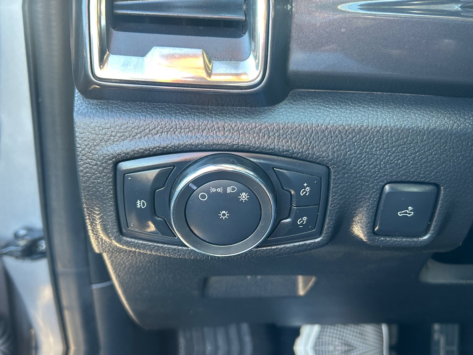 Used 2021 Ford Ranger Lariat w/ Equipment Group 501A High AWD/4WD image 19