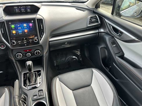 Used 2022 Subaru Crosstrek 2.5i Limited image 18