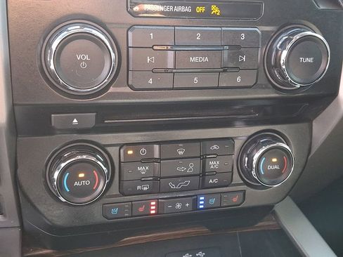 Used 2016 Ford F150 Lariat image 16