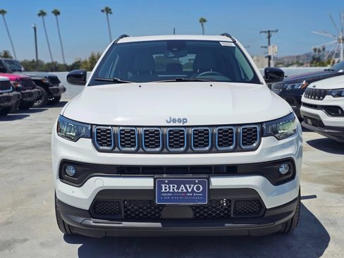 New 2026 Jeep Compass Latitude AWD/4WD image 3