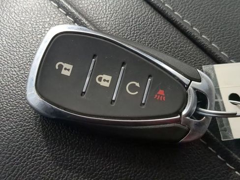 Used 2025 Chevrolet Blazer LT image 44