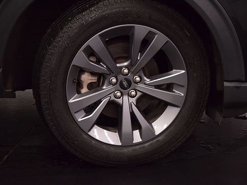 Used 2025 Ford Explorer Active w/ Active Comfort Package AWD/4WD image 10