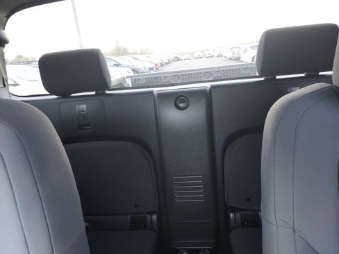Used 2024 Nissan Frontier S w/ S Utility Package RWD image 13