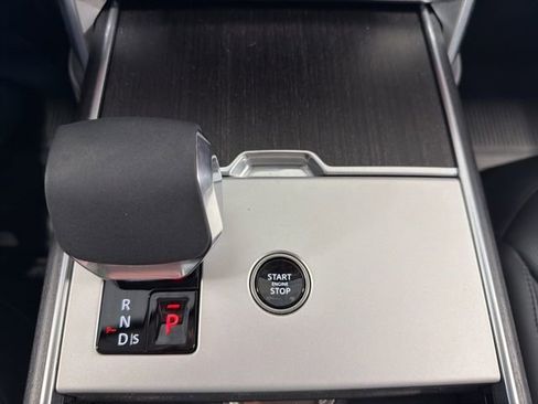 Used 2024 Land Rover Range Rover SE image 28