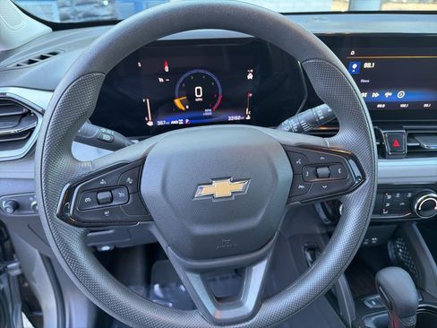 Used 2025 Chevrolet TrailBlazer LT image 17