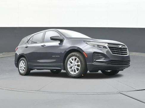 Used 2022 Chevrolet Equinox LS w/ Driver Confidence II Package FWD image 50