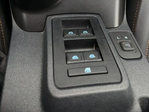 Used 2022 Ford Bronco Badlands image 23