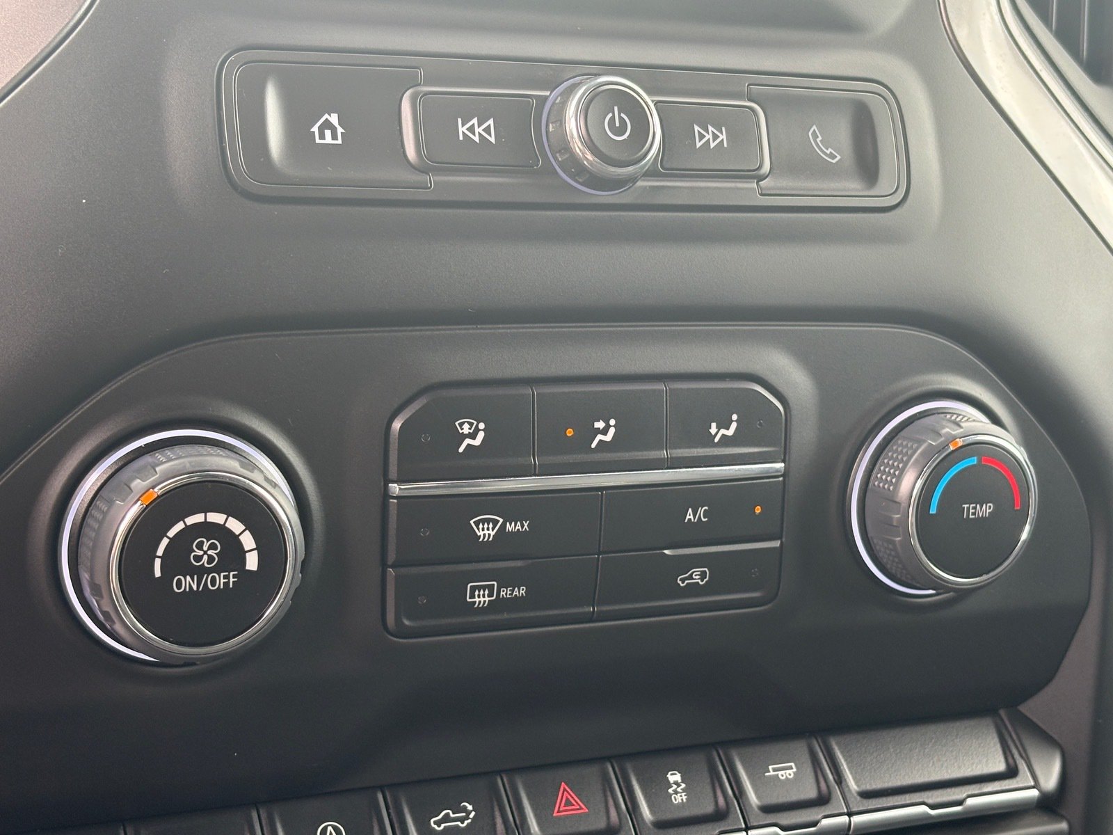 Used 2022 Chevrolet Silverado 1500 Custom RWD image 28