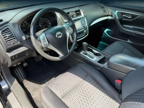 Used 2017 Nissan Altima 2.5 SV FWD image 17