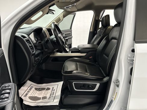 Used 2020 RAM 1500 Laramie AWD/4WD image 18