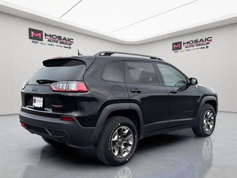 Used 2019 Jeep Cherokee Trailhawk w/ Comfort/Convenience Group image 7