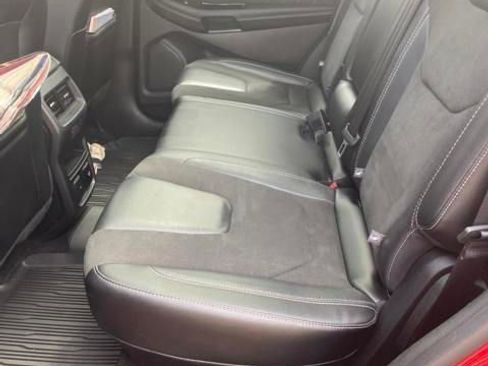Used 2019 Ford Edge ST w/ Equipment Group 401A AWD/4WD image 4