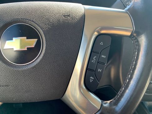 Used 2018 Chevrolet Express 2500 w/ Driver Convenience Package RWD image 12