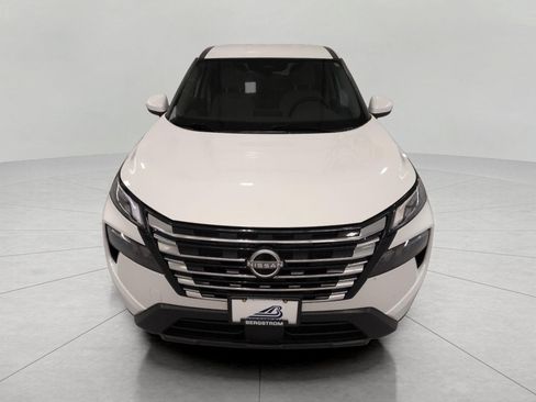 Used 2025 Nissan Rogue SV AWD/4WD image 13