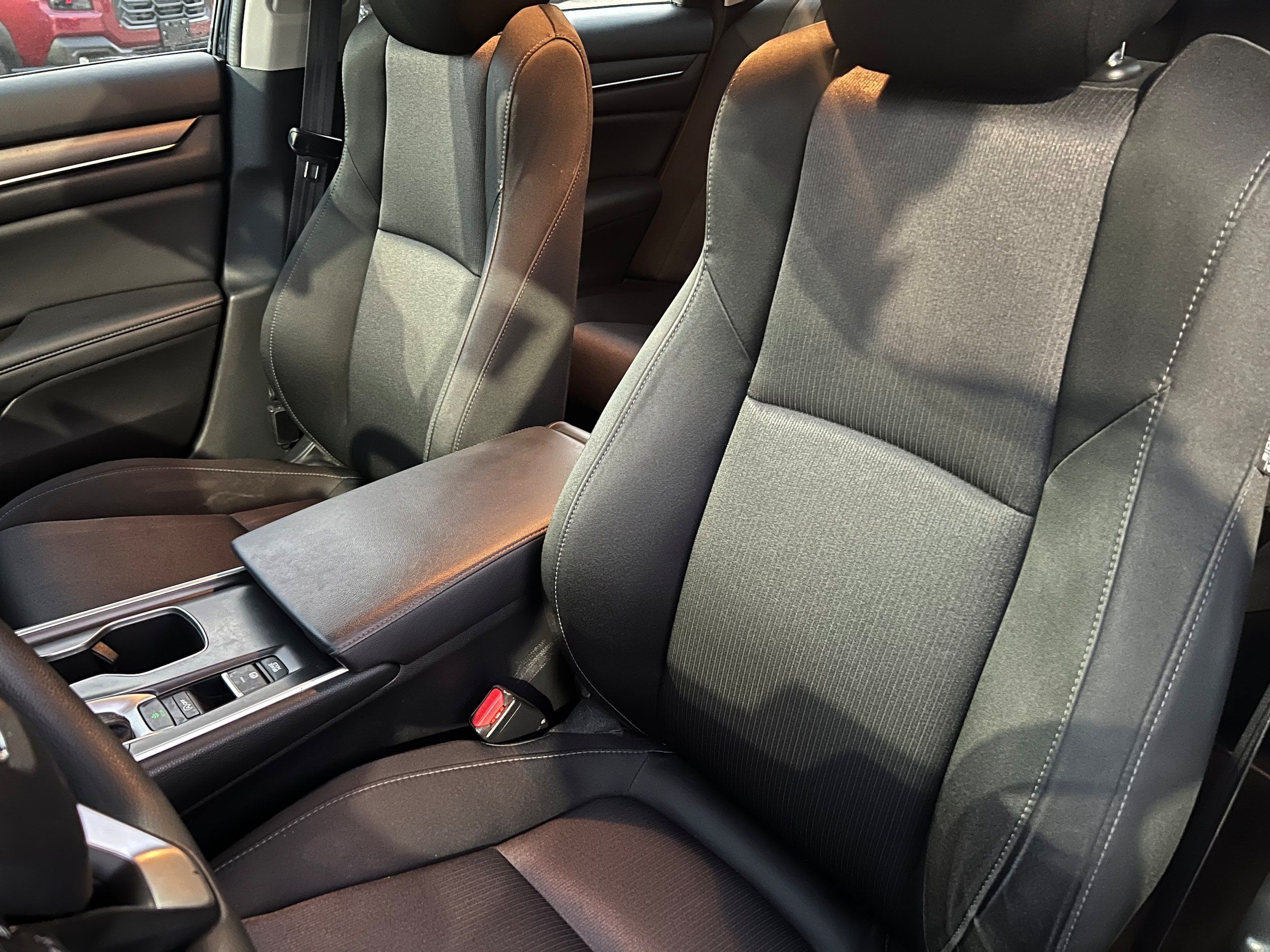 Used 2022 Honda Accord LX image 16