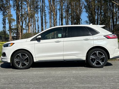 Used 2020 Ford Edge ST image 2