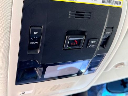 Certified 2024 Lexus ES 350 w/ Premium Package image 26