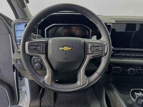 Used 2026 Chevrolet Silverado 1500 LTZ image 12